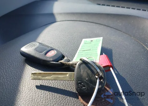 2013 Hyundai Elantra Gt from USA, damaged, VIN KMHD35LE6DU023547